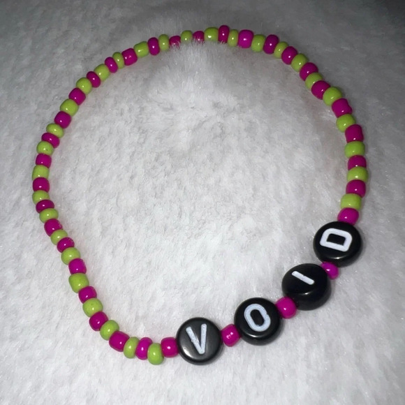 Melanie Martinez Trilogy Tour Friendship Bracelet - Picture 4 of 4